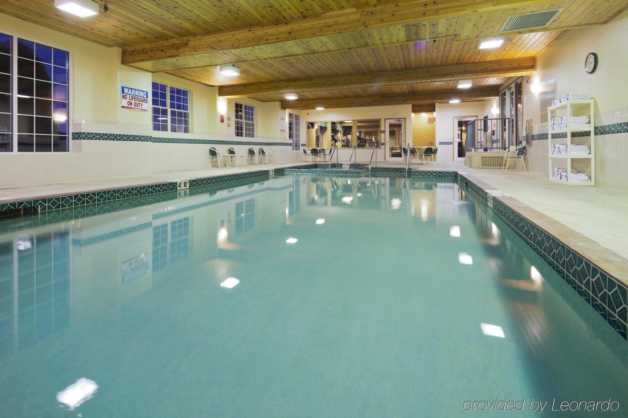 Country Inn & Suites By Radisson Kenosha - Pleasant Prairie Exteriör bild