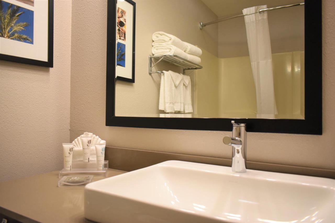 Country Inn & Suites By Radisson Kenosha - Pleasant Prairie Exteriör bild